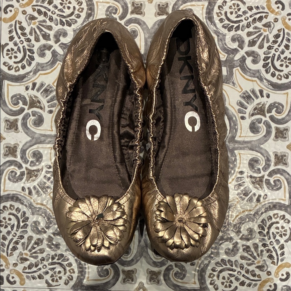 DKNY Women's Metallic Bronze Ballet Flats